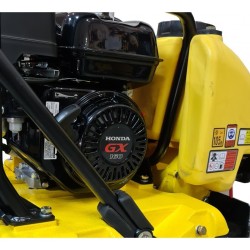 Placa compactoare MS90C-4U STRONG, motor HONDA GX160 5.5CP, 83kg cu rezervor de apa, kit de transport si cauciuc VULCOLAN