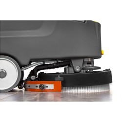 Masina pentru spalat si aspirat pardoseli Dynamic 45E LAVOR, alimentare 230V, productivitate 1600 mp/h
