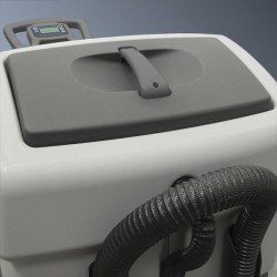 Masina pentru spalat si aspirat pardoseli Comfort XXS66 BT LAVOR, cu tractiune automata, productivitate 3250 mp/h, tensiune 24V